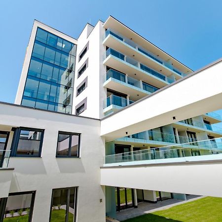 Bonnie-Premium Lelle Waterfront Private Apartment بالاتوليلّي المظهر الخارجي الصورة